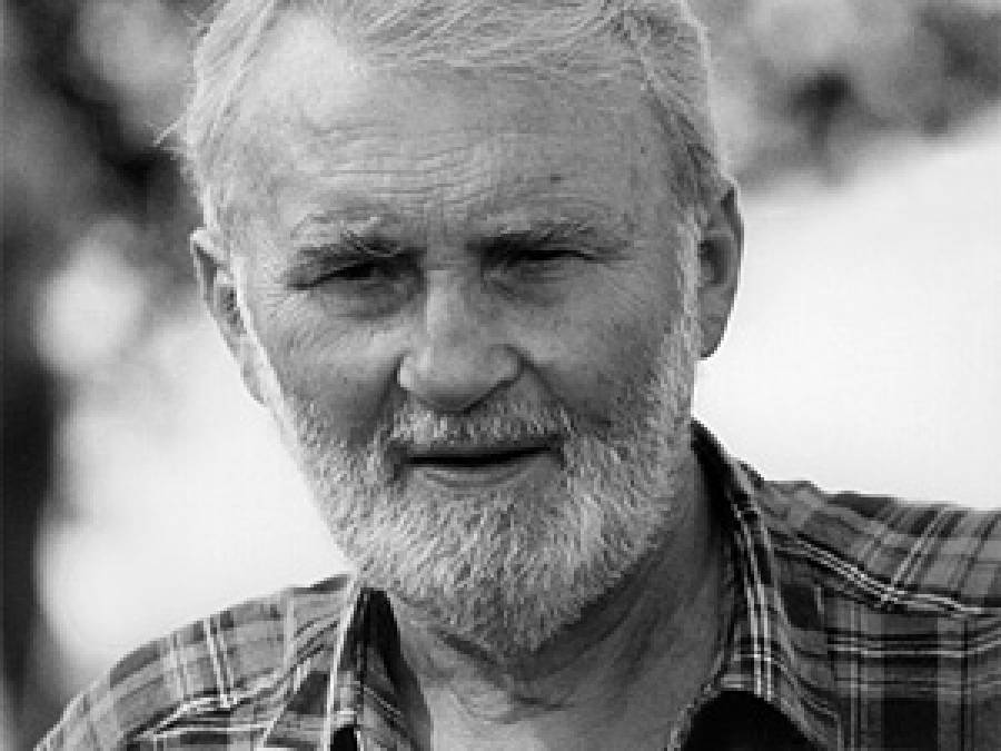 Professor Kazimierz Zarzycki, an eminent ecologist and botanist, has passed away